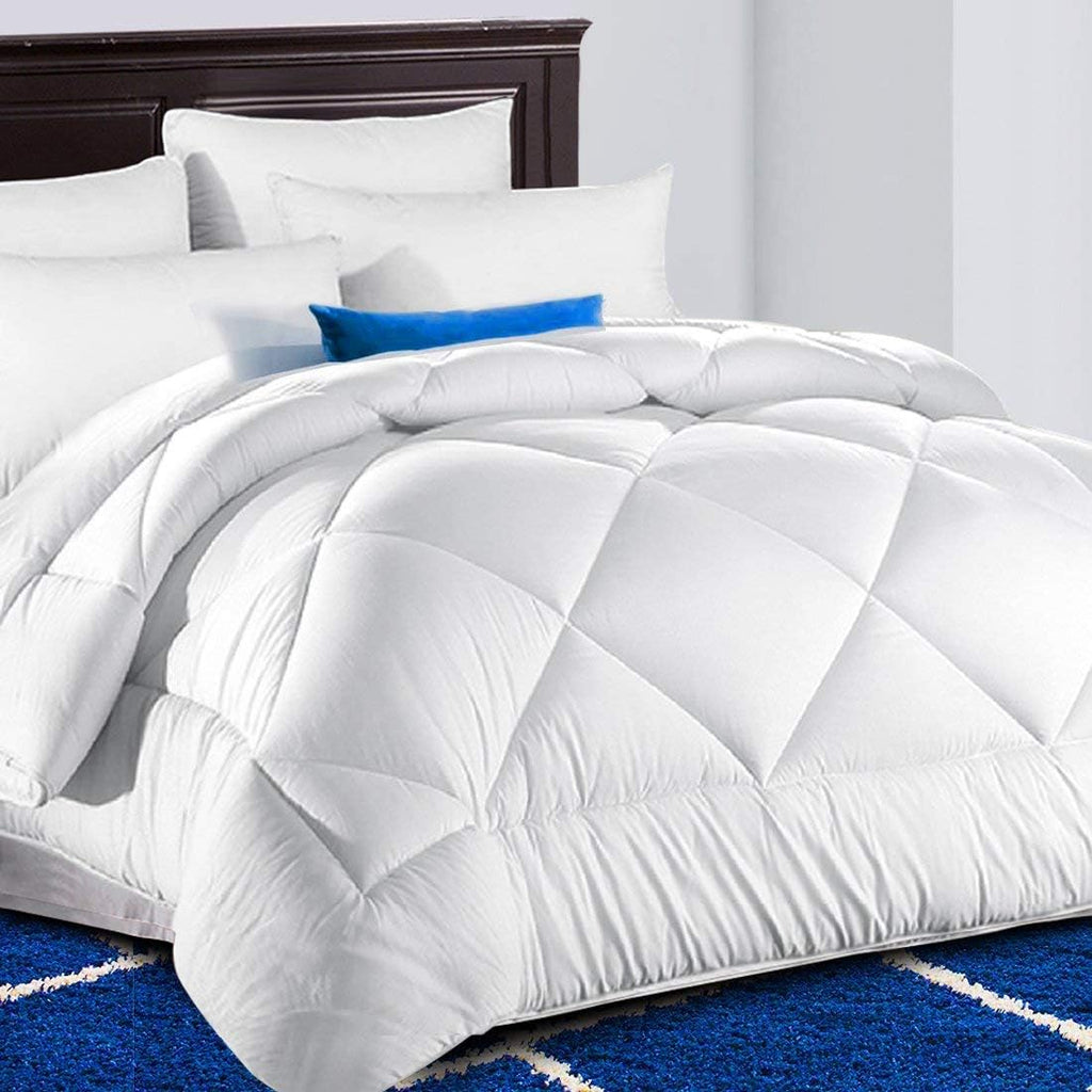 All Season King Comforter Winter Warm Summer Soft Quilted Down Alternative Duvet Insert Corner Tabs, Machine Washable Luxury Fluffy Reversible Collection for Hotel, Snow White